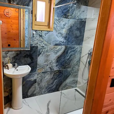 Joka I Drvene Kucice * ורדניק