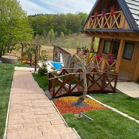 Joka I Drvene Kucice Tatil Evi Vrdnik