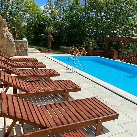 Joka I Drvene Kucice *